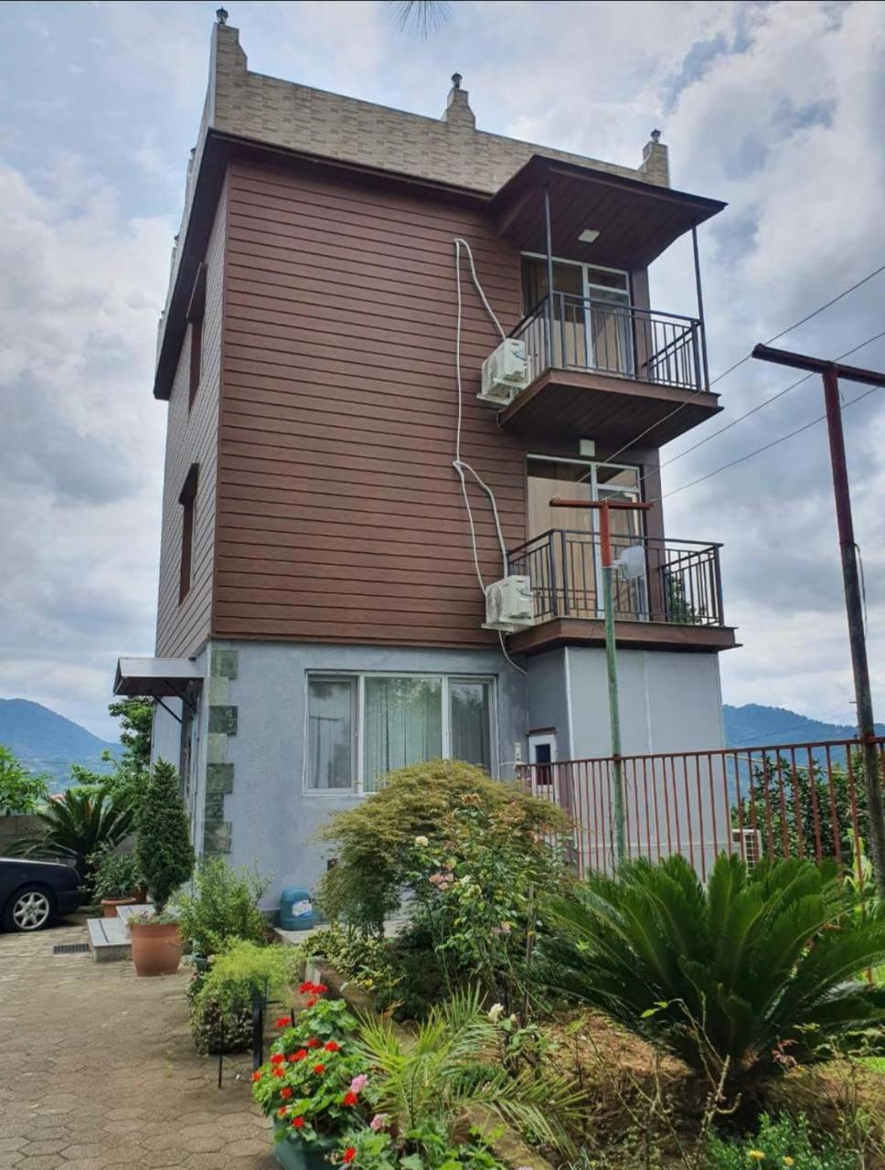 Gt House Batumi Hotel Kültér fotó