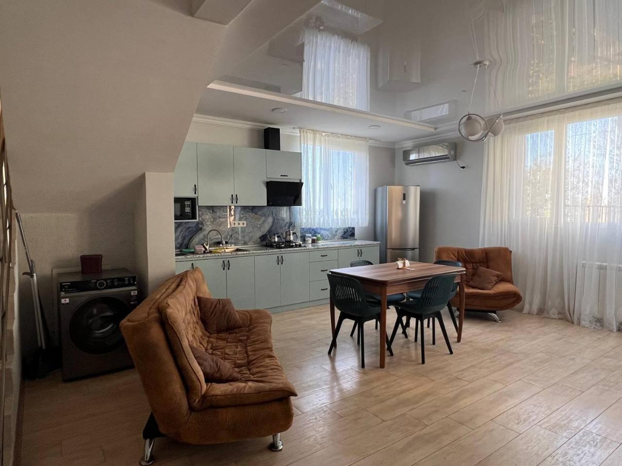 Gt House Batumi Hotel Kültér fotó